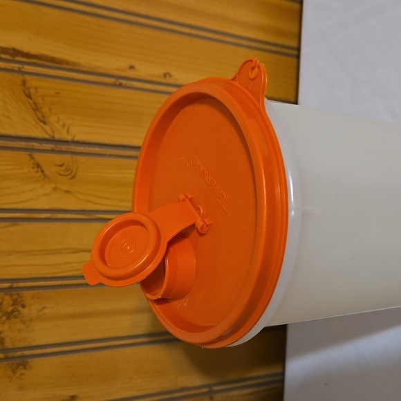 Vintage Tupperware, Tall Canister, Opaque, Orange Flip Spout, Lid - Picture 5 of 9